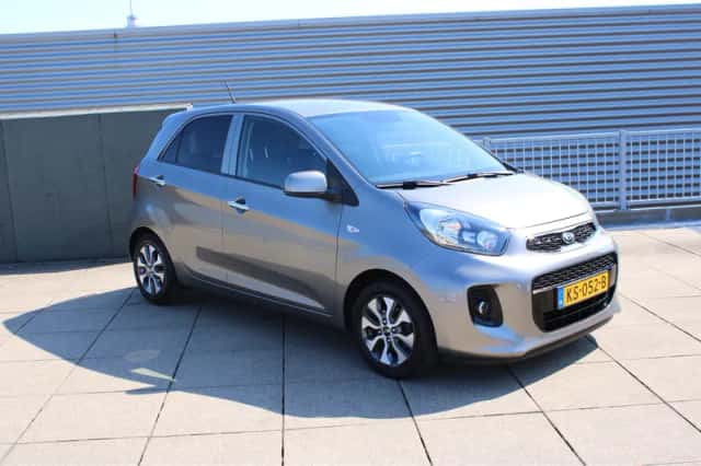 Kia Picanto (2016) thumbnail 2