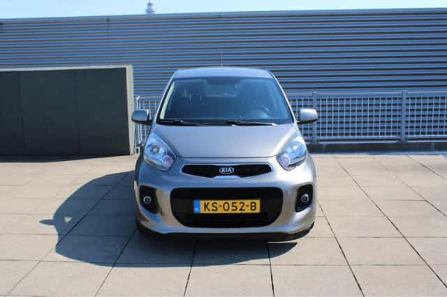 Kia Picanto (2016) thumbnail 3