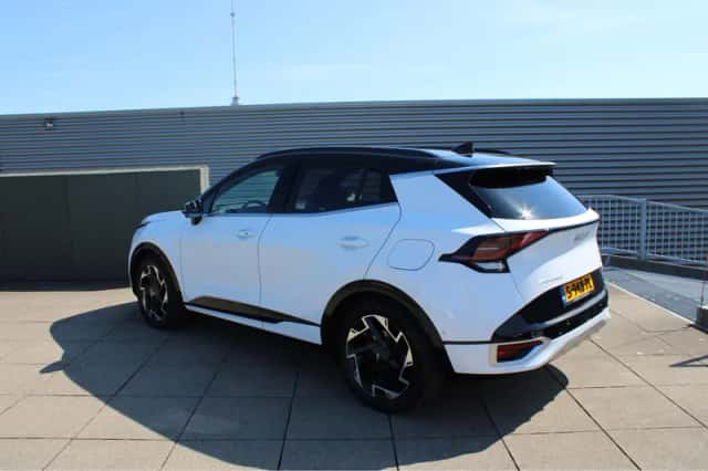 Kia Sportage (2023) thumbnail 5