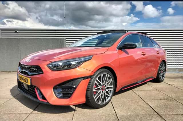 Kia Proceed (2022) thumbnail 1
