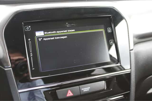 Suzuki Vitara (2021) thumbnail 4