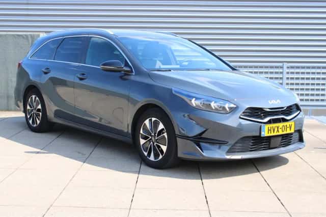 Kia Ceed Sportswagon (2025) thumbnail 2