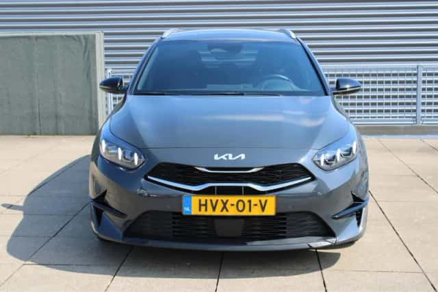 Kia Ceed Sportswagon (2025) thumbnail 3