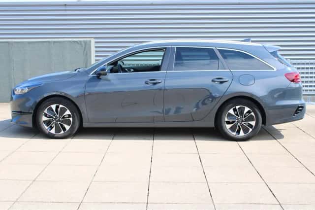 Kia Ceed Sportswagon (2025) thumbnail 4