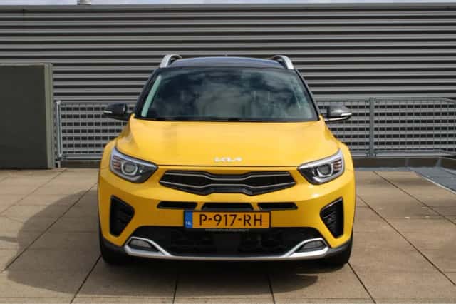 Kia Stonic (2022) thumbnail 3