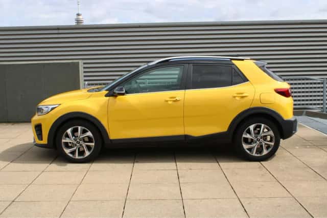 Kia Stonic (2022) thumbnail 4