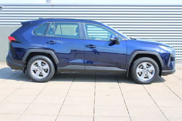 Toyota RAV4 (2023) thumbnail 4