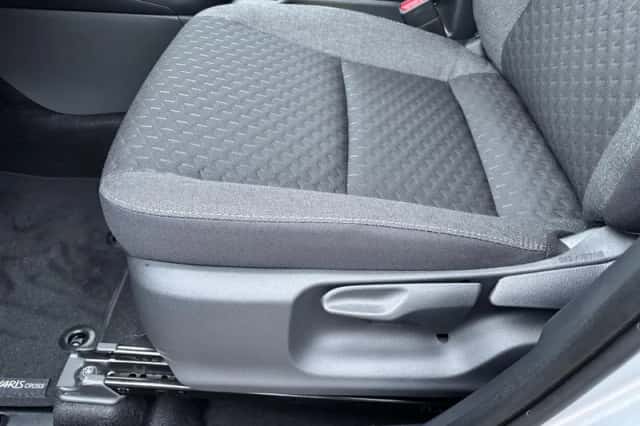 Toyota Yaris Cross (2025) thumbnail 2
