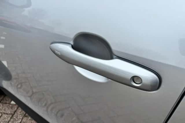 Toyota Yaris Cross (2025) thumbnail 36