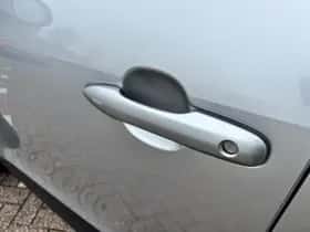 Toyota Yaris Cross (2025) thumbnail 36