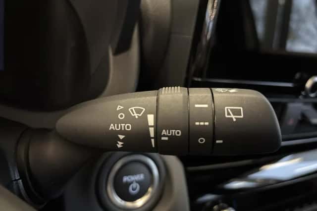 Toyota Yaris Cross (2025) thumbnail 38