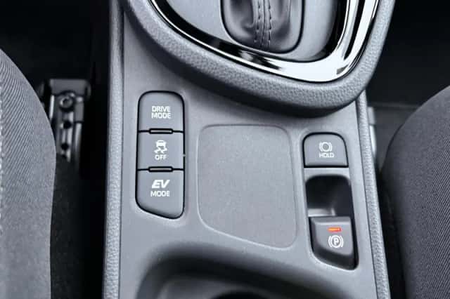 Toyota Yaris Cross (2025) thumbnail 40