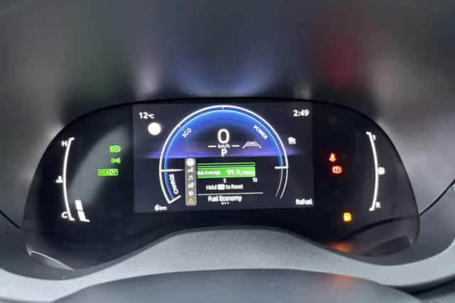 Toyota Yaris Cross (2025) thumbnail 5