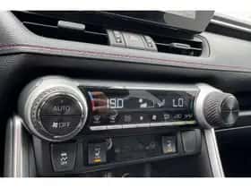 Toyota RAV4 (2023) thumbnail 11