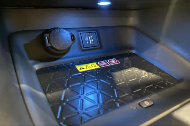 Toyota RAV4 (2023) thumbnail 18