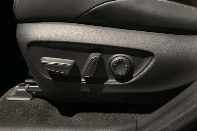 Toyota RAV4 (2023) thumbnail 25