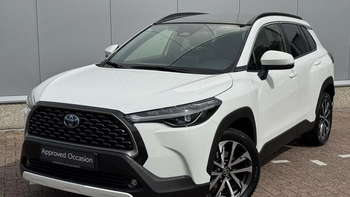 Toyota Corolla (2024) — foto 1