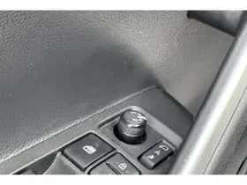 Toyota Corolla (2024) thumbnail 12