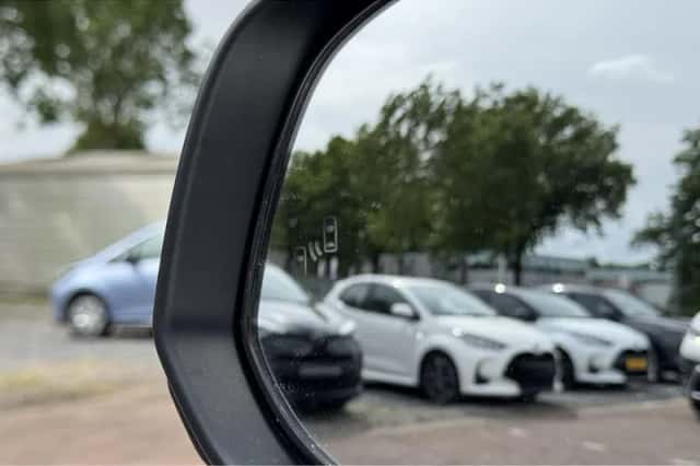 Toyota Corolla (2024) thumbnail 16