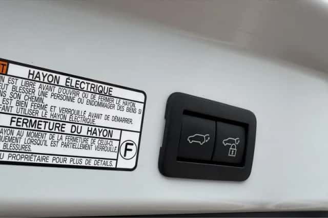 Toyota Corolla (2024) thumbnail 23