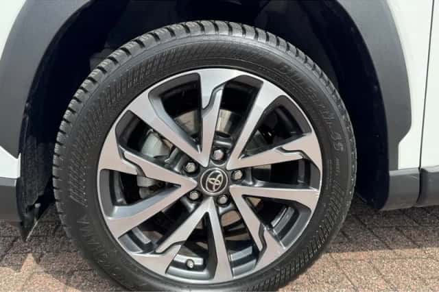 Toyota Corolla (2024) thumbnail 6
