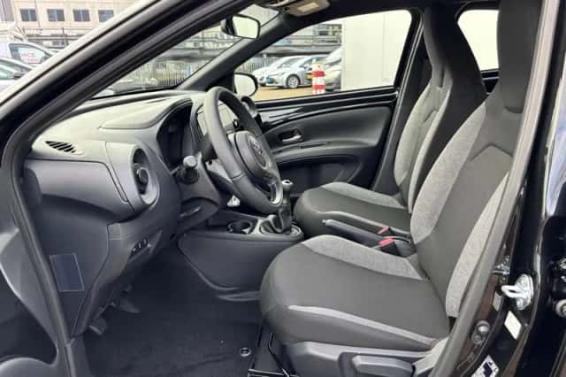 Toyota Aygo (2025) thumbnail 6