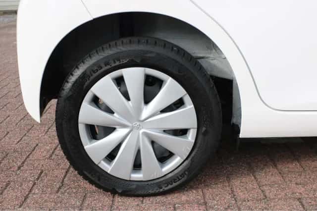 Toyota Aygo (2022) thumbnail 9