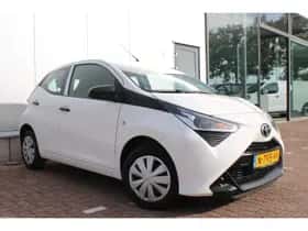 Toyota Aygo (2022) thumbnail 10