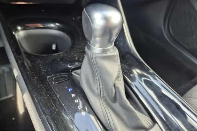 Toyota C-HR (2021) thumbnail 12