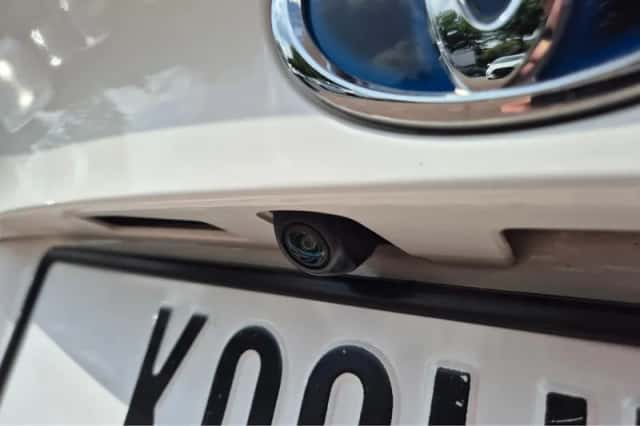 Toyota C-HR (2021) thumbnail 19