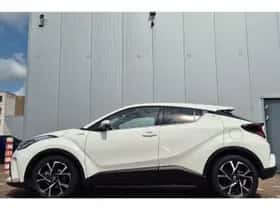 Toyota C-HR (2021) thumbnail 3