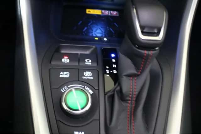 Toyota RAV4 (2025) thumbnail 14