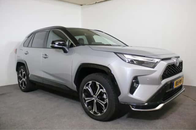 Toyota RAV4 (2025) thumbnail 9