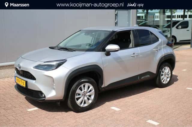 Toyota Yaris Cross (2024) thumbnail 1
