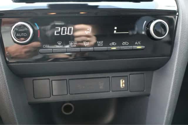 Toyota Yaris Cross (2024) thumbnail 19