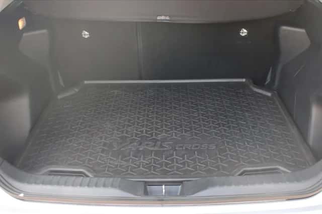 Toyota Yaris Cross (2024) thumbnail 8