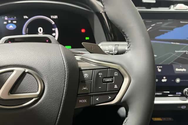 Lexus RZ (2025) thumbnail 13