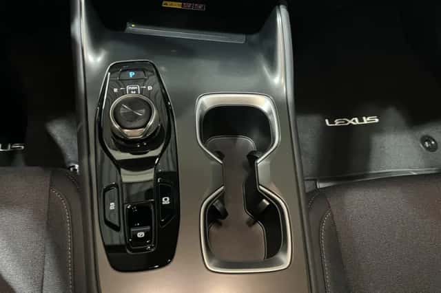 Lexus RZ (2025) thumbnail 25