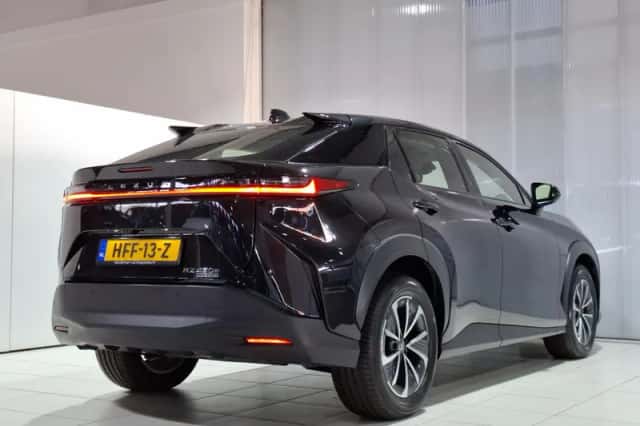 Lexus RZ (2025) thumbnail 5