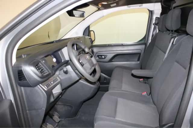 Toyota Proace (2024) thumbnail 2