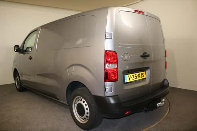 Toyota Proace (2024) thumbnail 4