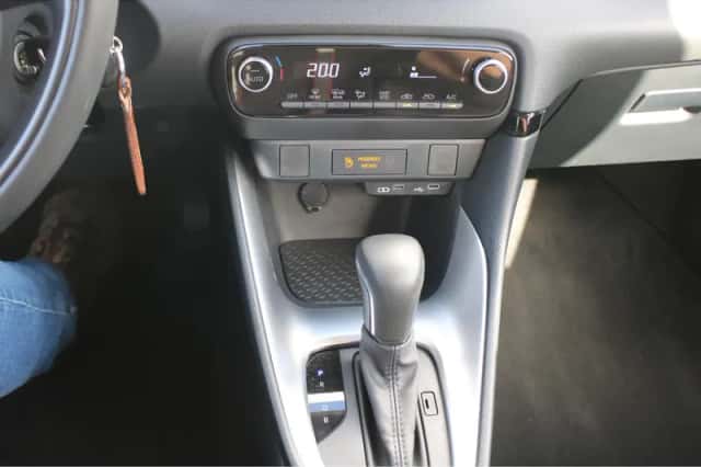 Toyota Yaris (2025) thumbnail 15