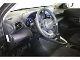 Toyota Yaris Cross (2025) thumbnail 2