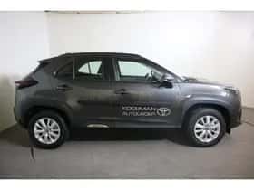 Toyota Yaris Cross (2025) thumbnail 3