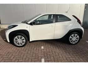Toyota Aygo (2024) thumbnail 2