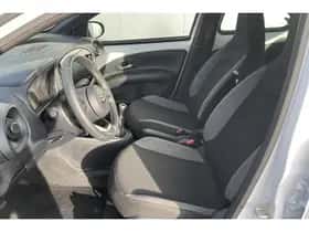 Toyota Aygo (2024) thumbnail 3