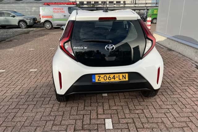 Toyota Aygo (2024) thumbnail 4
