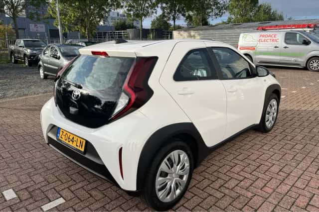 Toyota Aygo (2024) thumbnail 9