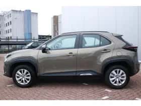 Toyota Yaris Cross (2024) thumbnail 3