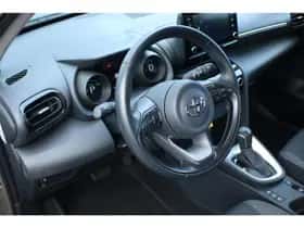 Toyota Yaris Cross (2024) thumbnail 6